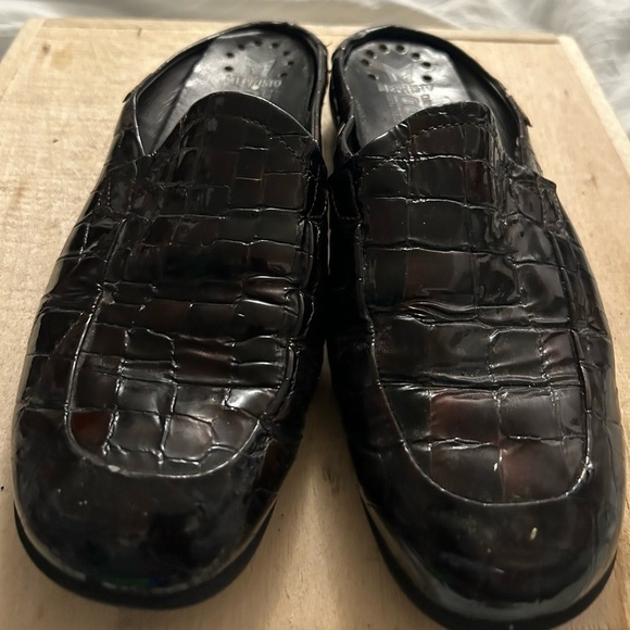 Mephisto Slides Women Black Patent Leather Crocometal Croc Print Mules Shoes 7.5 - Picture 2 of 9